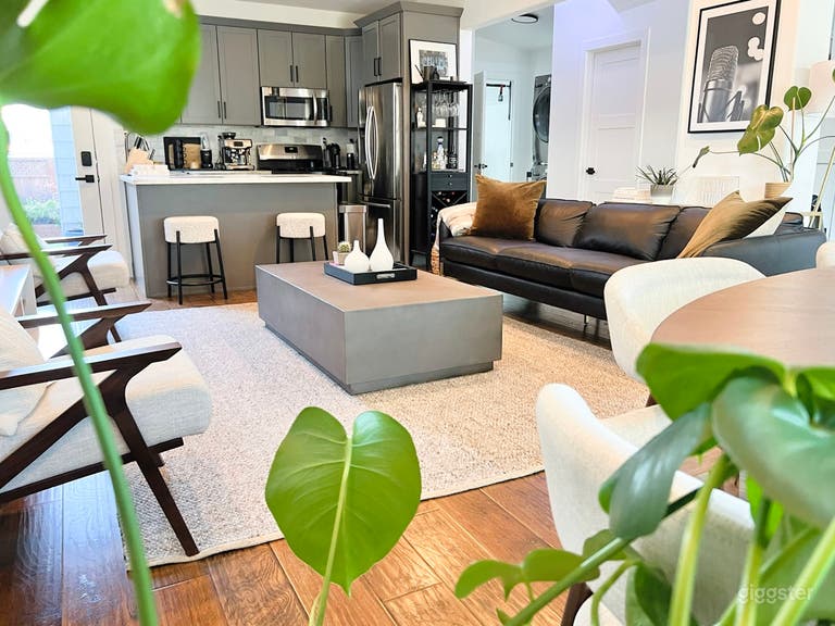  Living Room &amp;  Kitchen 