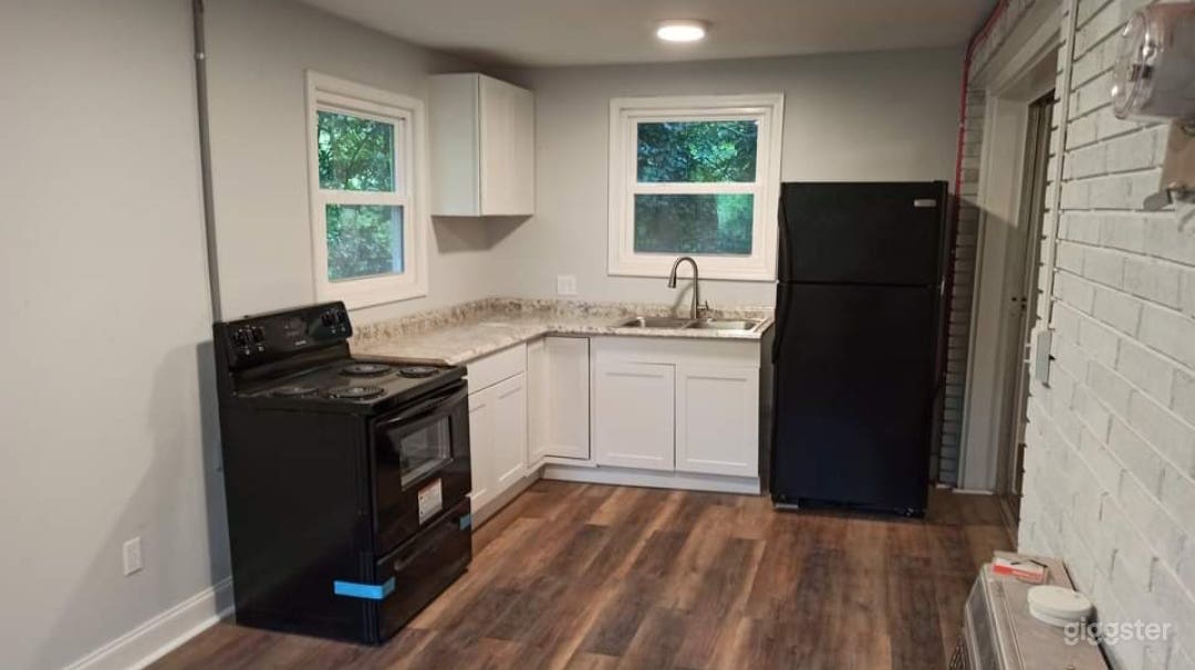 Huge newly renovated Apt near Tyler Perry Studios Photo 1