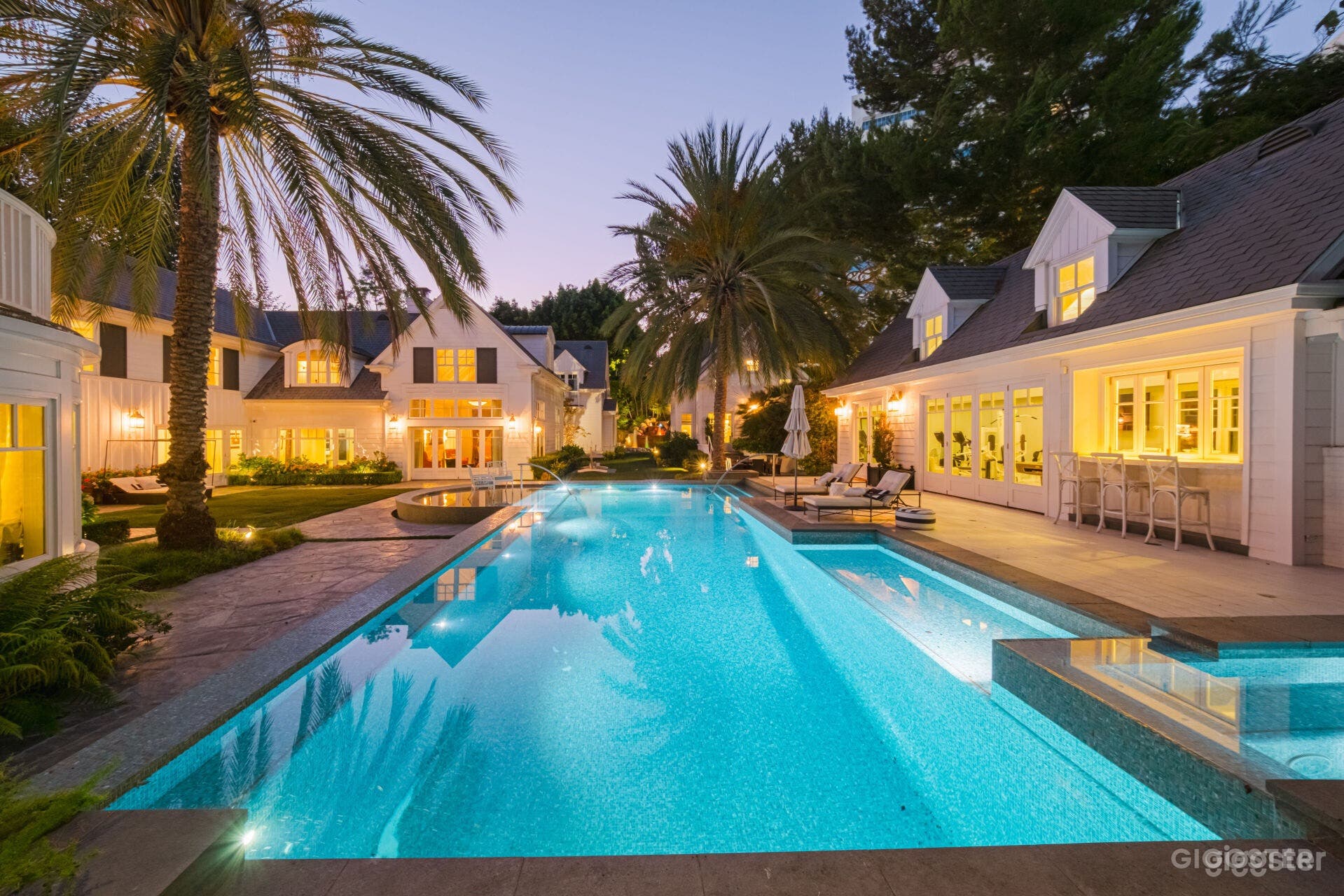 PALM SPRINGS OF BEVERLY HILLS/POOL Photo 1