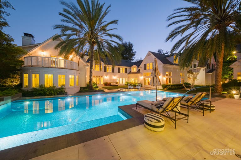  PALM SPRINGS OF BEVERLY HILLS/POOL 