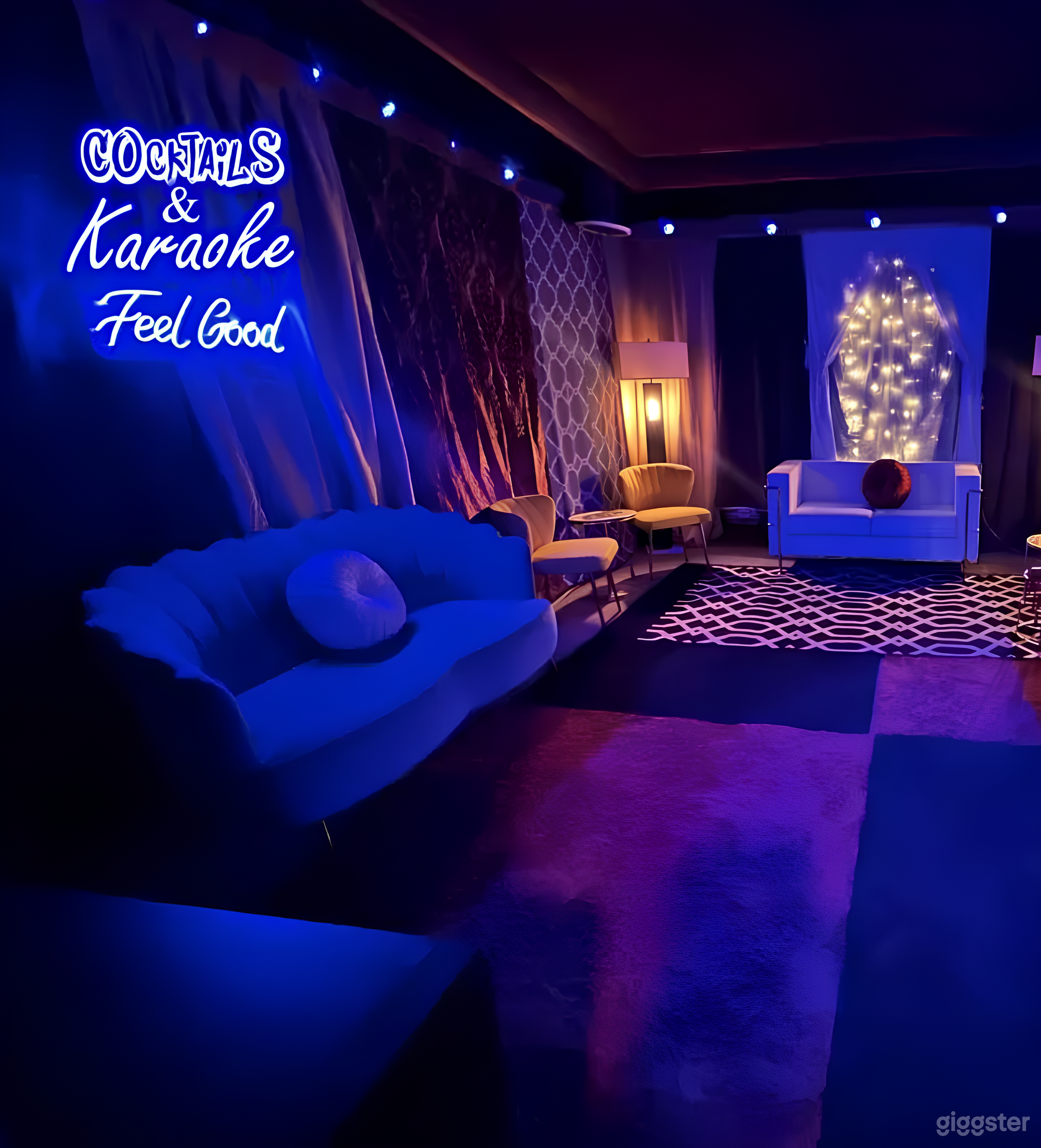 Karaoke Room Sits 9 Guests Photo 1