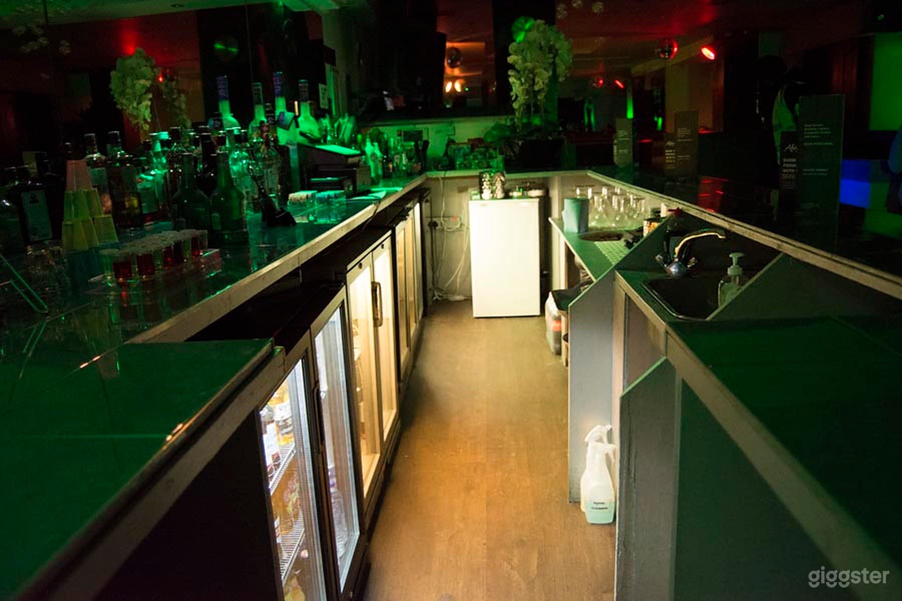 Gentlemen’s Club in Luton Photo 3