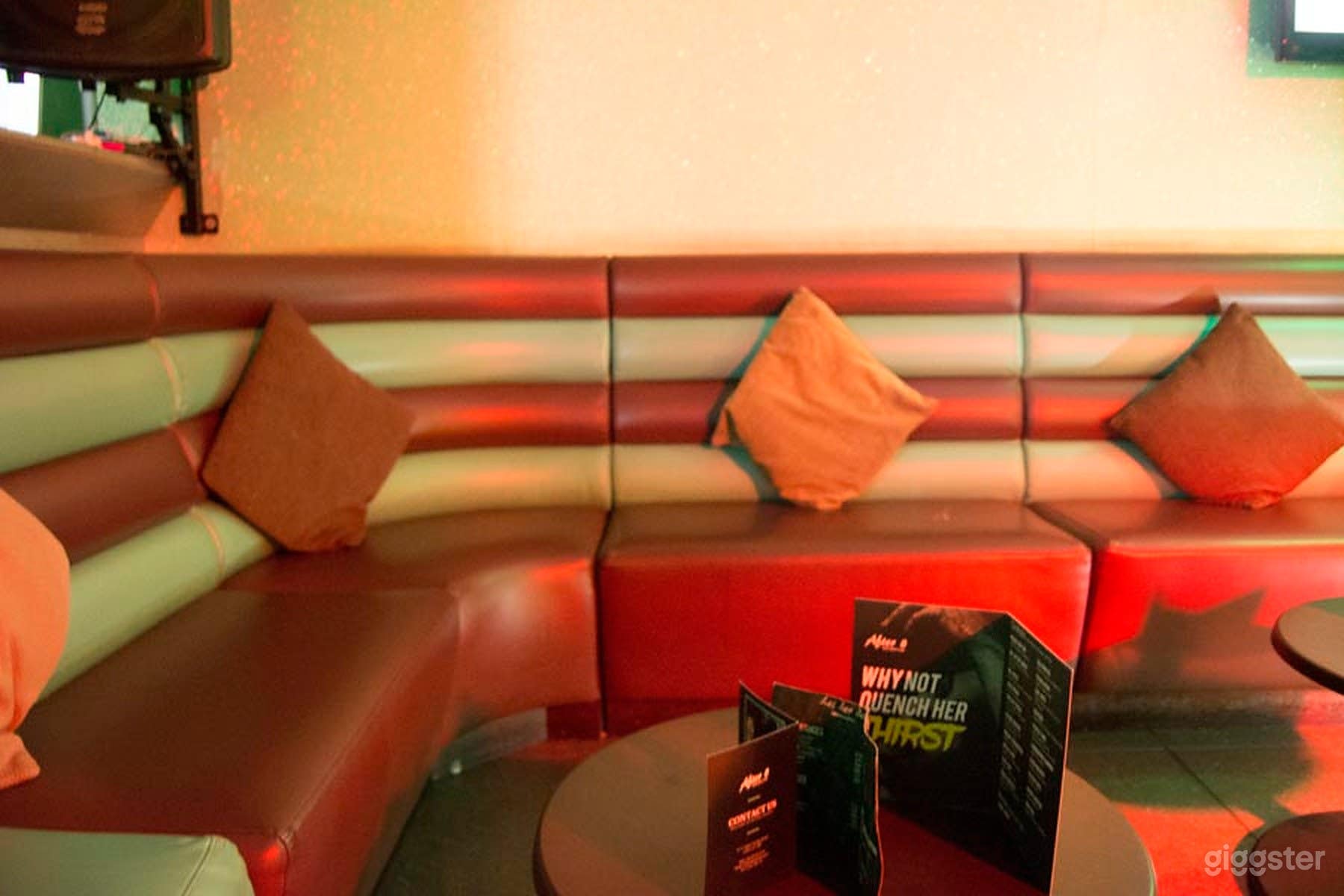 Gentlemen’s Club in Luton Photo 4