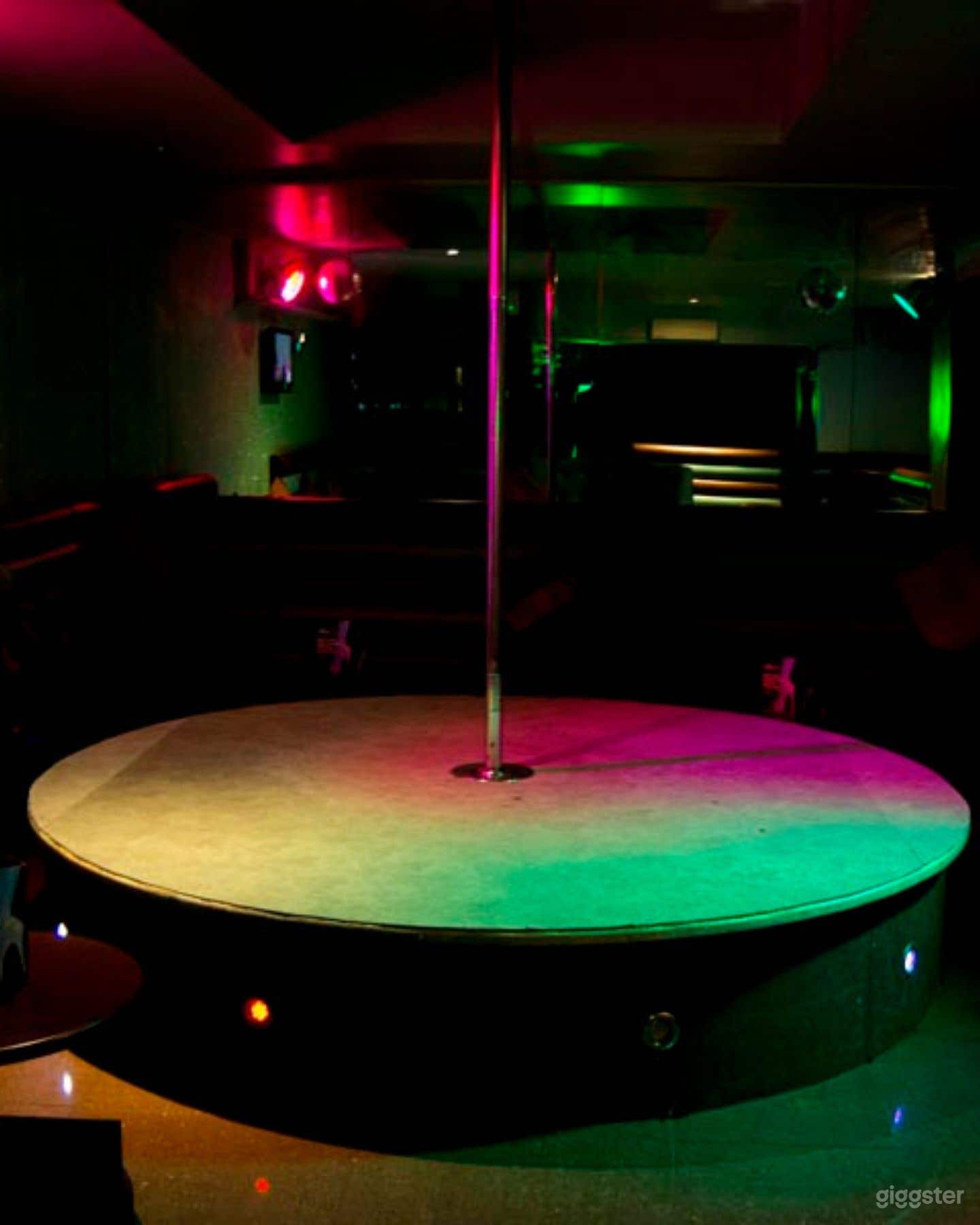 Gentlemen’s Club in Luton Photo 1