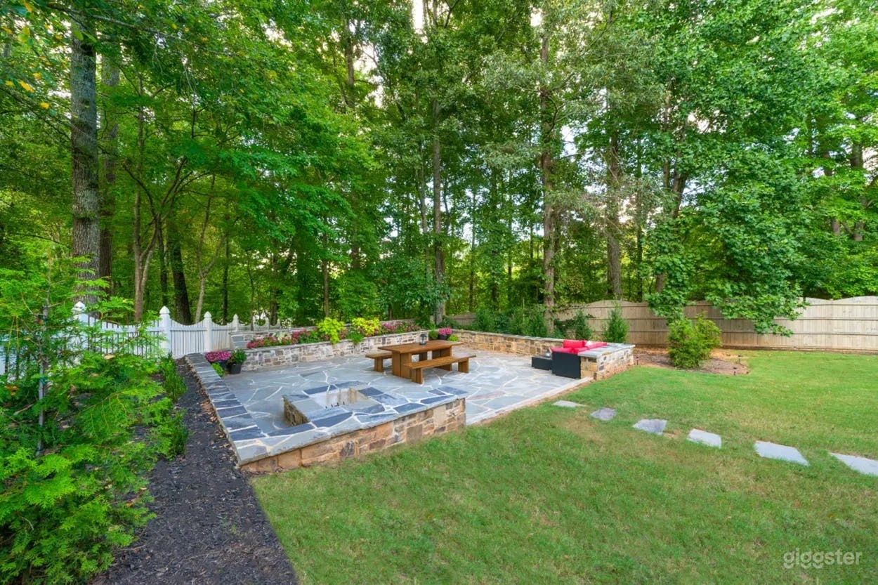 Charming Woodland Backyard Photo 2