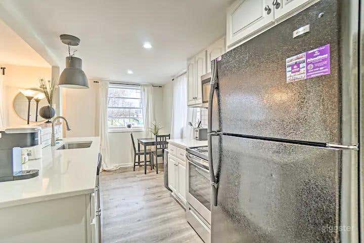 CONVENTION CENTER PET FRIENDLY HOME W/ FREE PARKING Photo 4