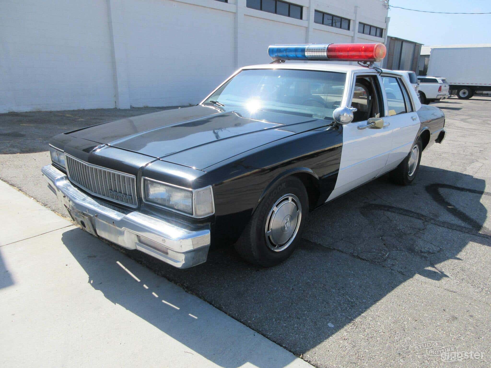 Chevrolet Caprice Police Car | Studio Picture Vehicles Photo 1
