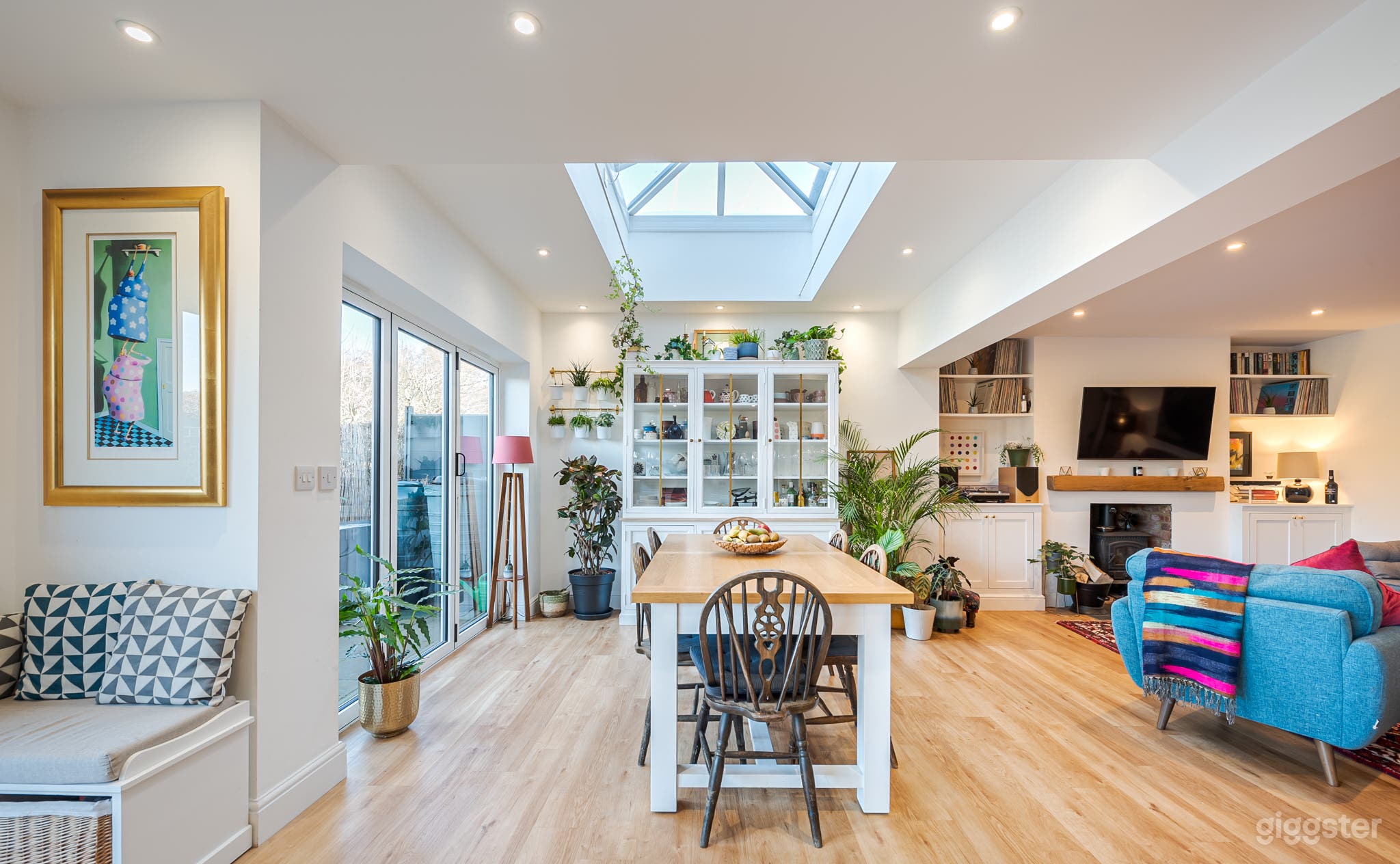 Light and Open Home with Country Views  Photo 2