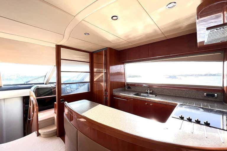  67' PRINCESS FLYBRIDGE YACHT 