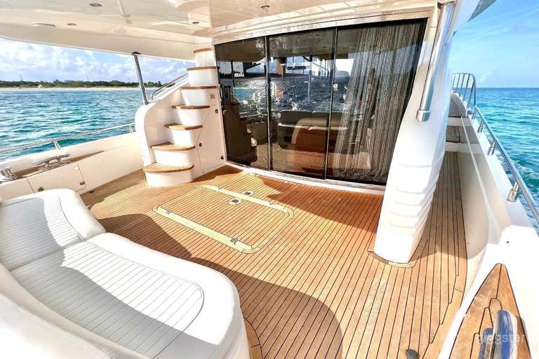  67' PRINCESS FLYBRIDGE YACHT 