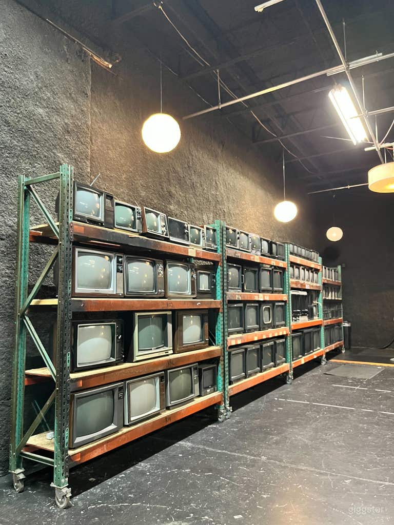  Vintage TV Wall 