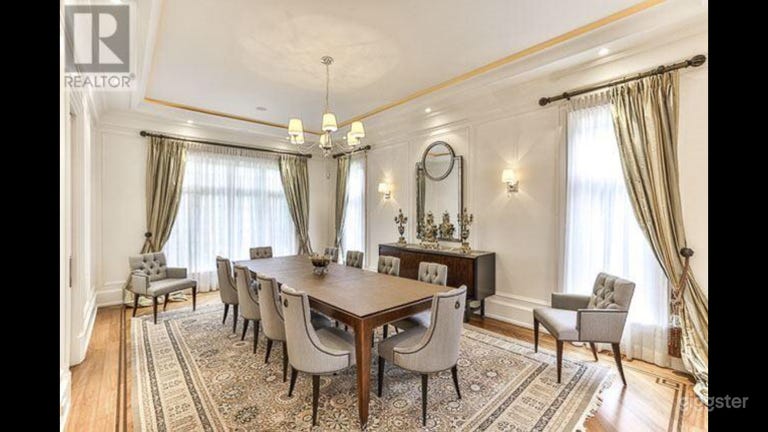  Open Space High Ceiling Bright House 