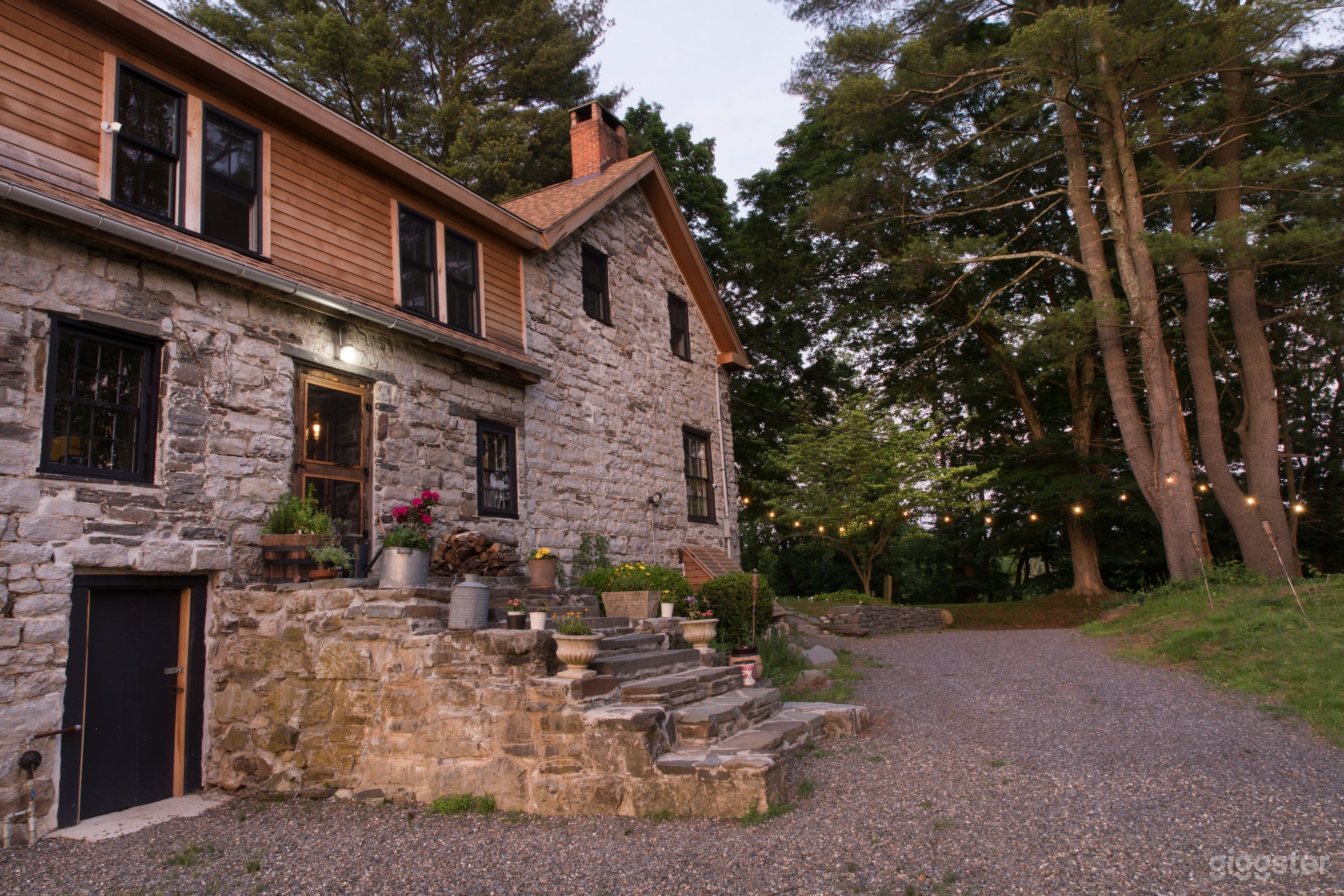Bucolic stone farmhouse with pool: Location 5128 Photo 4