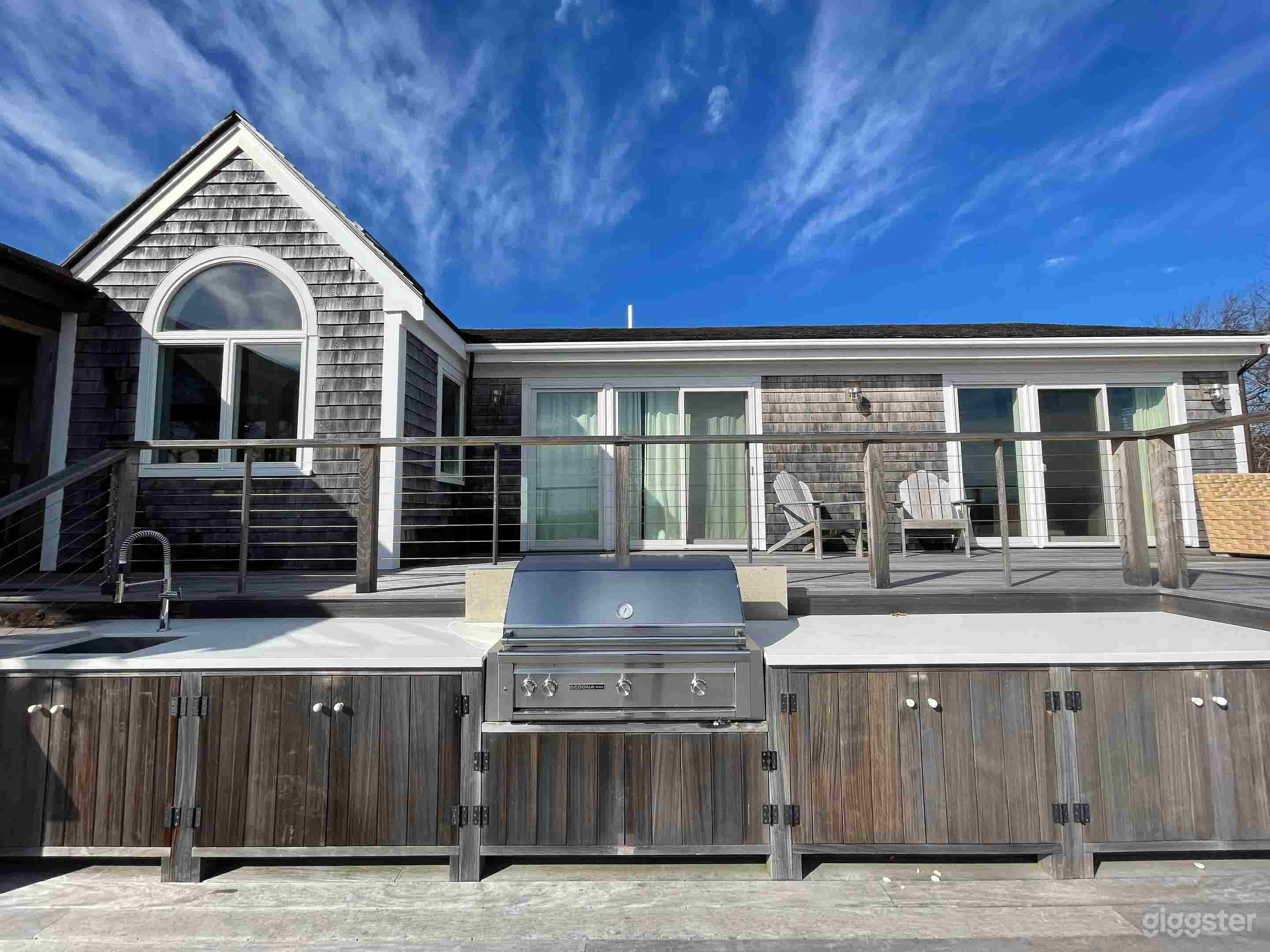 Tasteful Ocean Views  Photo 1