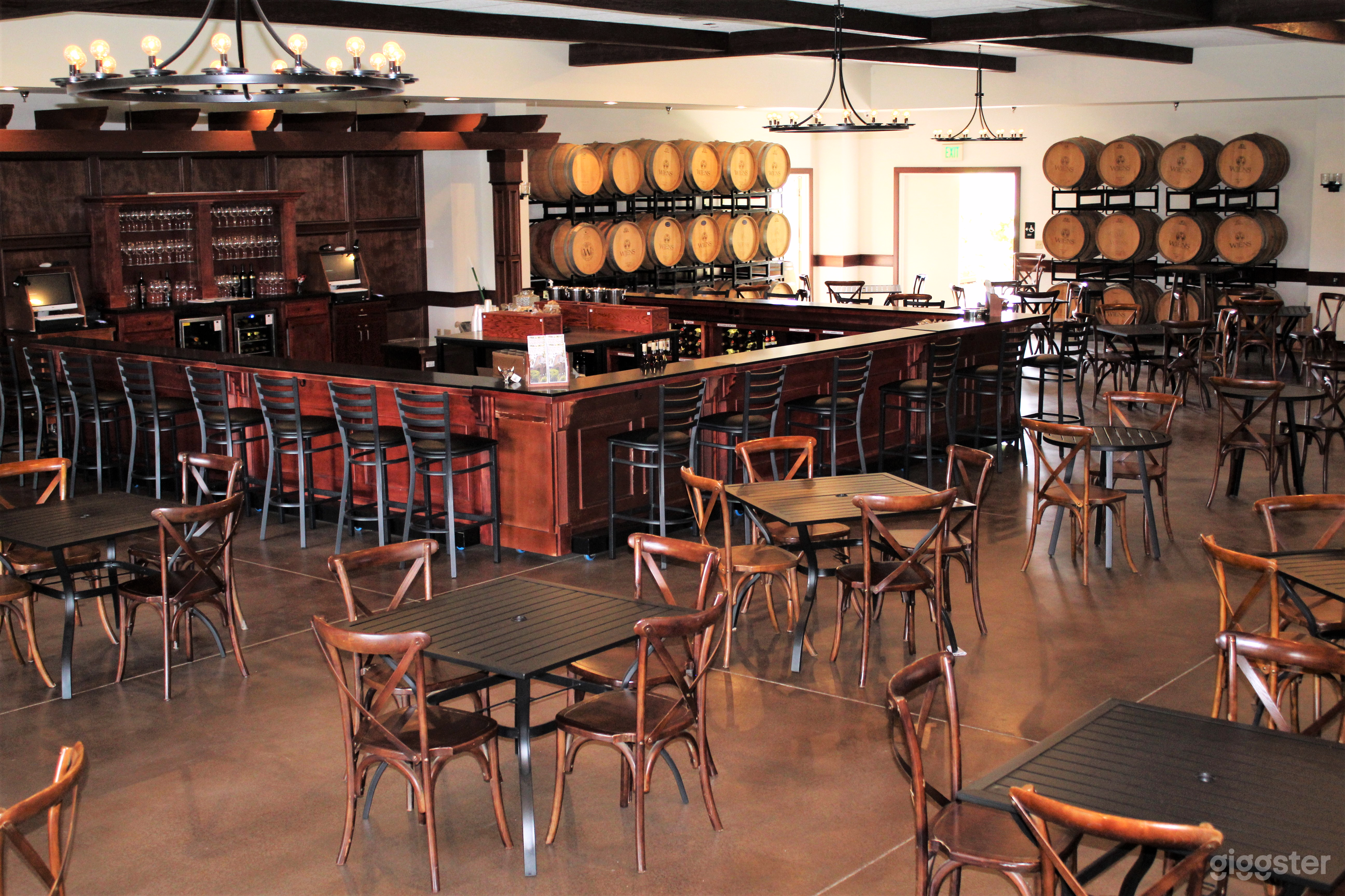 Member's Club Photo 3