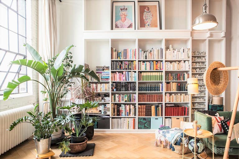  Creative Colourful Loft 