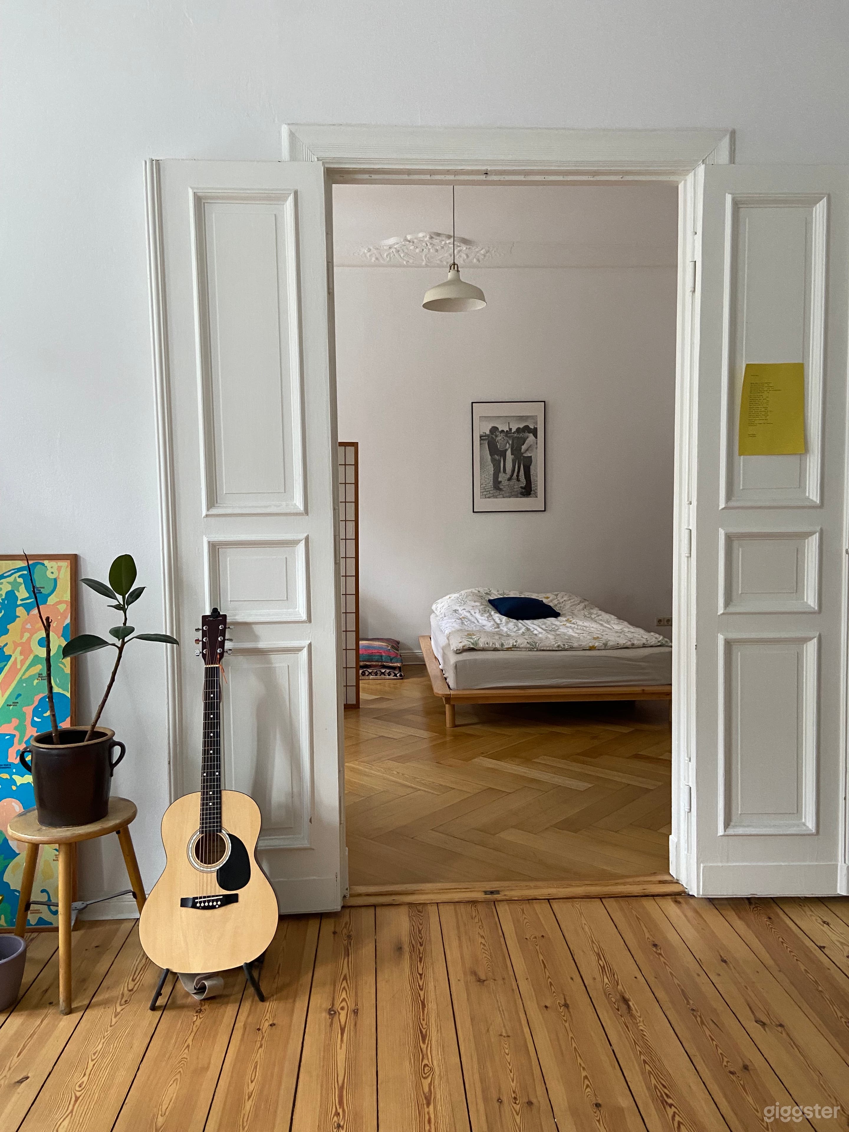 Beautiful altbau Berlin apartment Photo 3