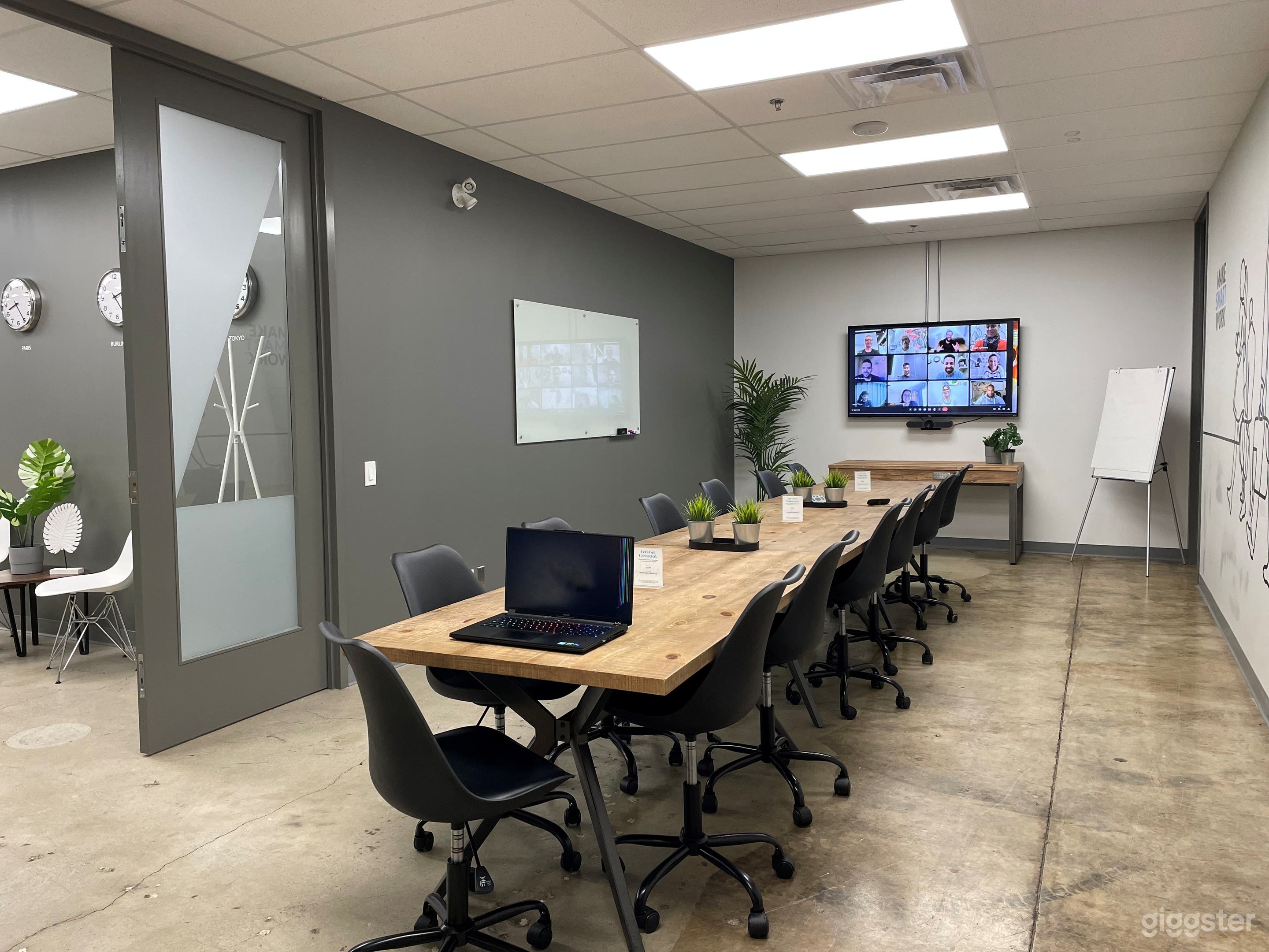 The Boardroom in Burlington Photo 2