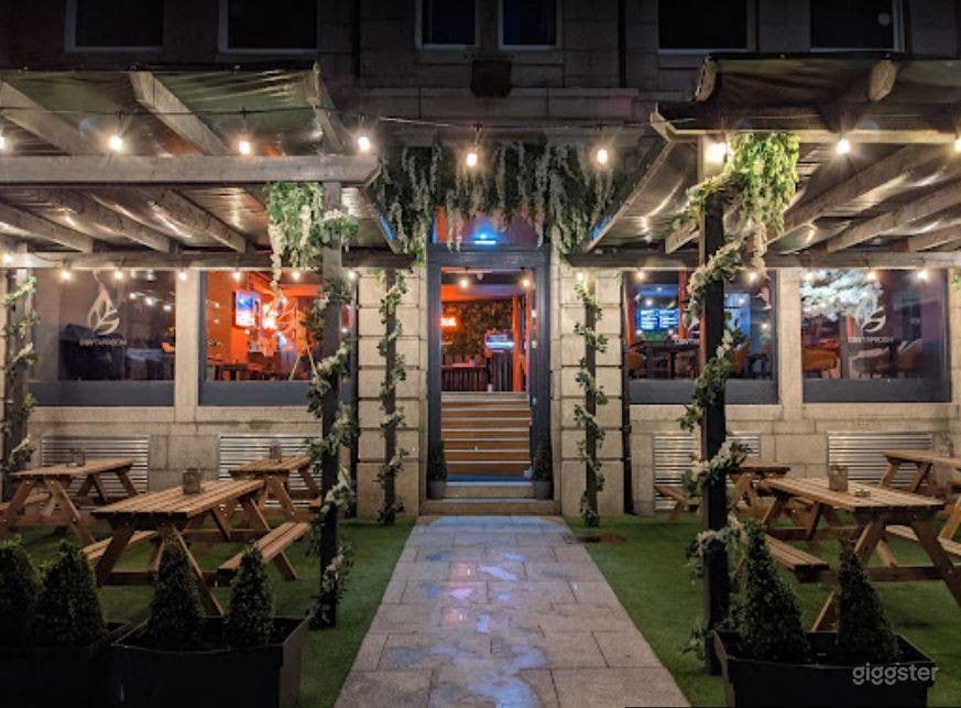 Cozy Beer Garden in Aberdeen Photo 3