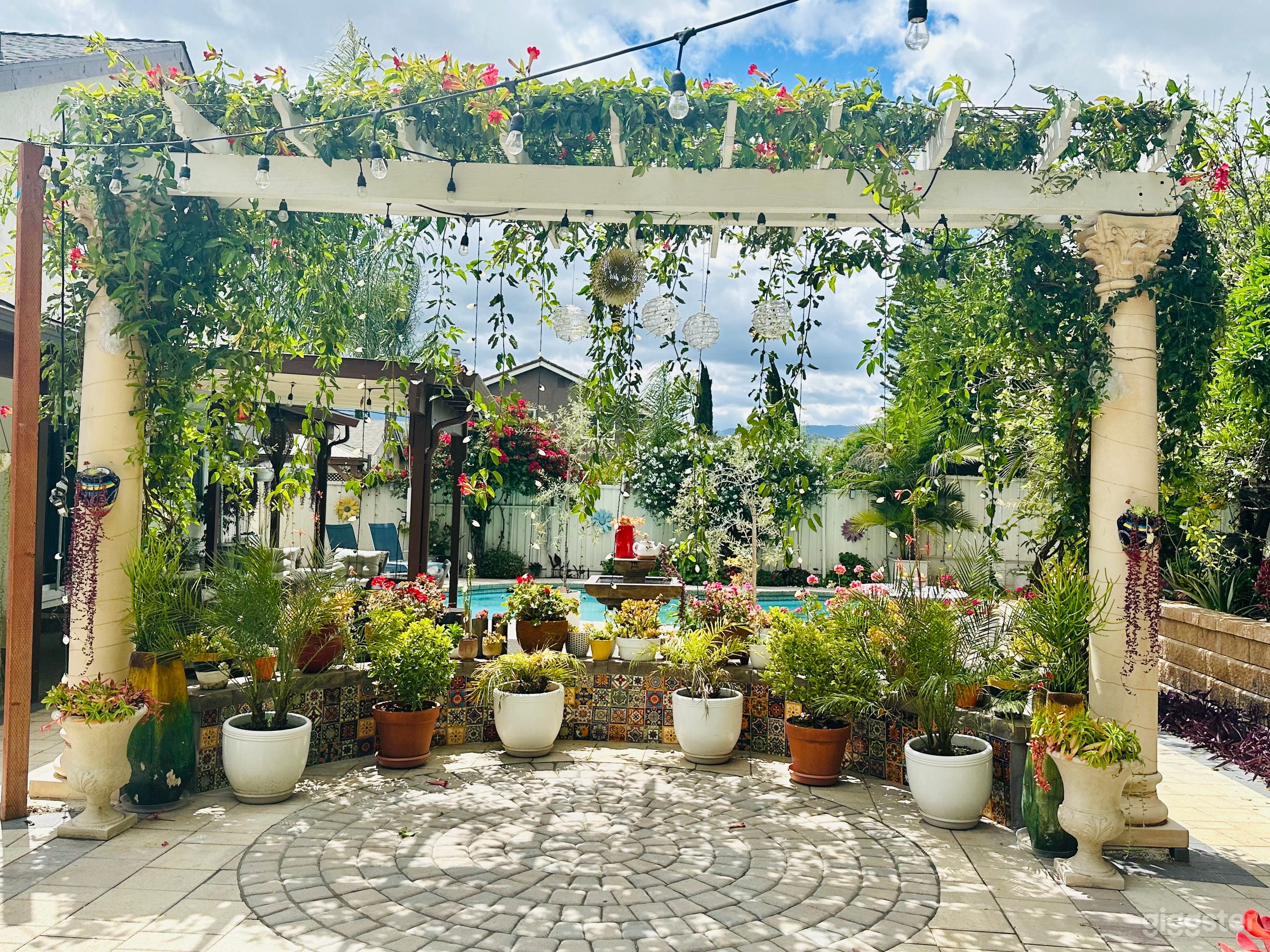 Backyard - Party,PhotoShoots,Small Private Events Photo 1