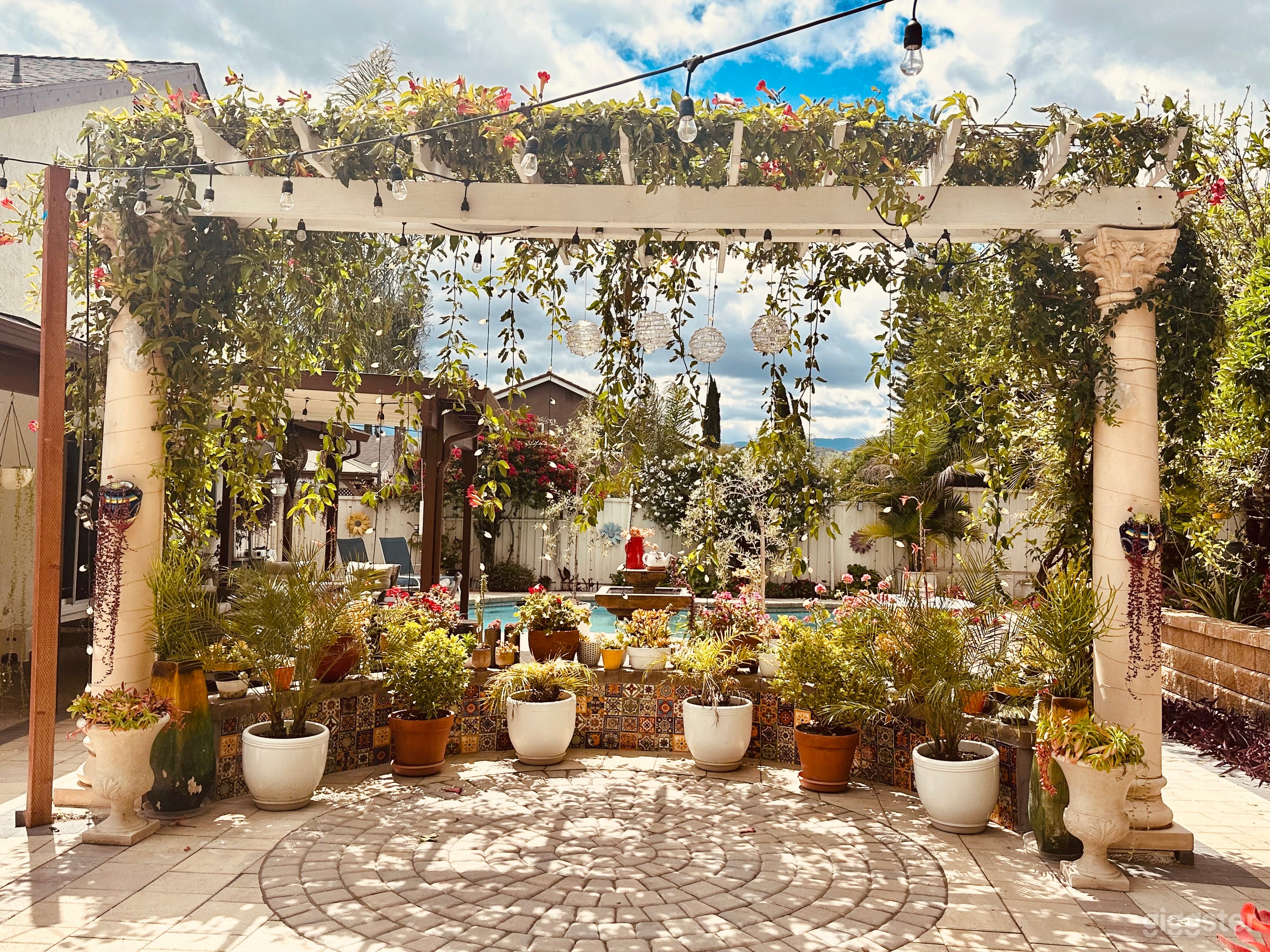 Backyard - Party,PhotoShoots,Small Private Events Photo 3