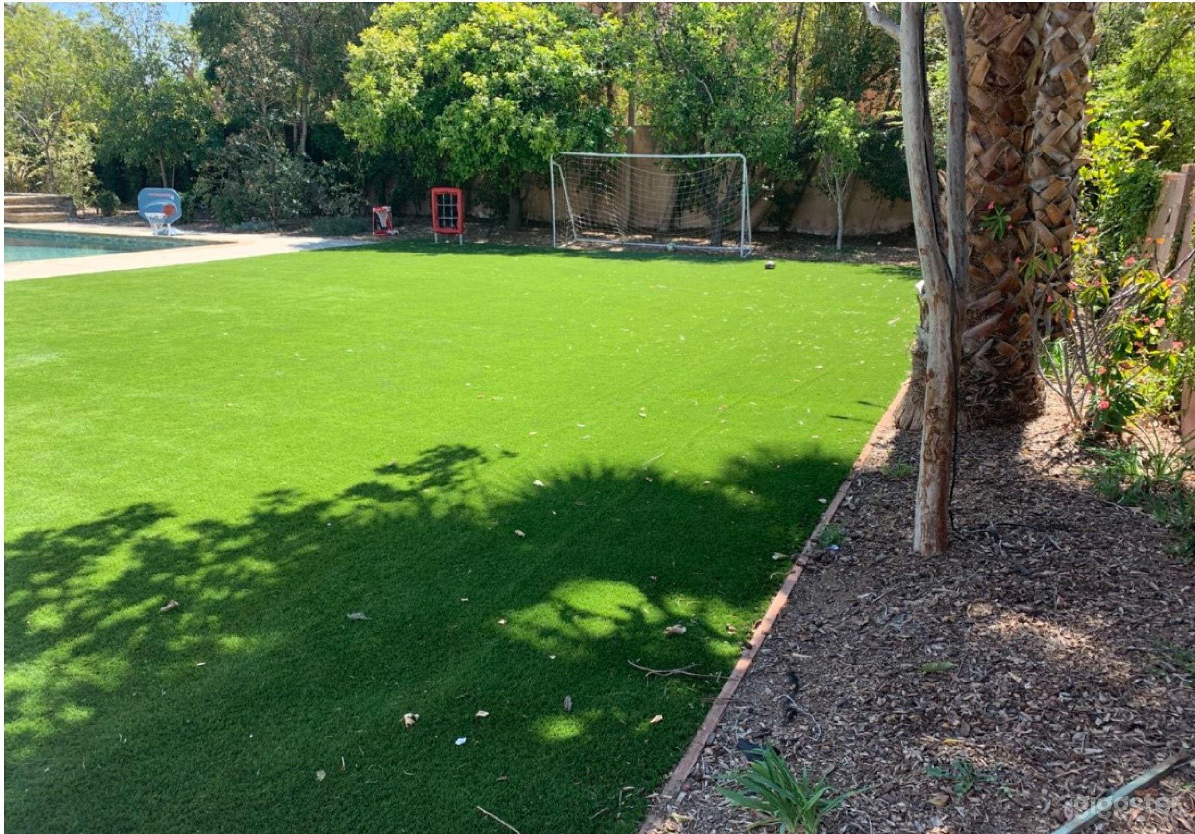 Outdoor Pool Gem for Film and Photoshoots Photo 2