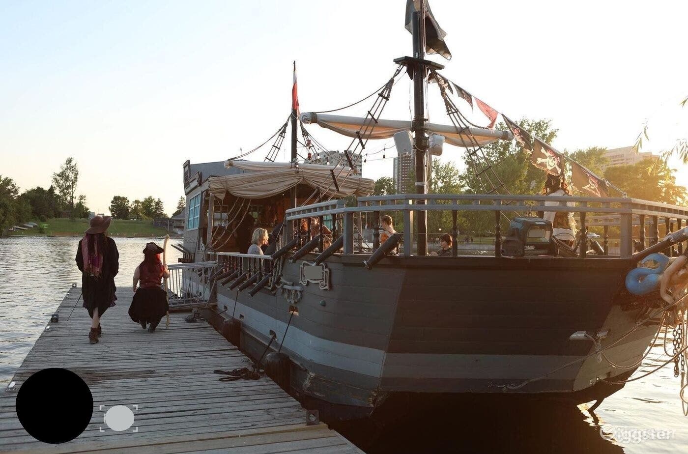 Real Sailing Pirate Ship Photo 3