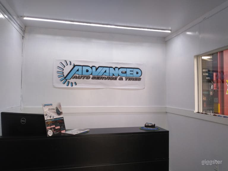  Customer office links to the waiting room 