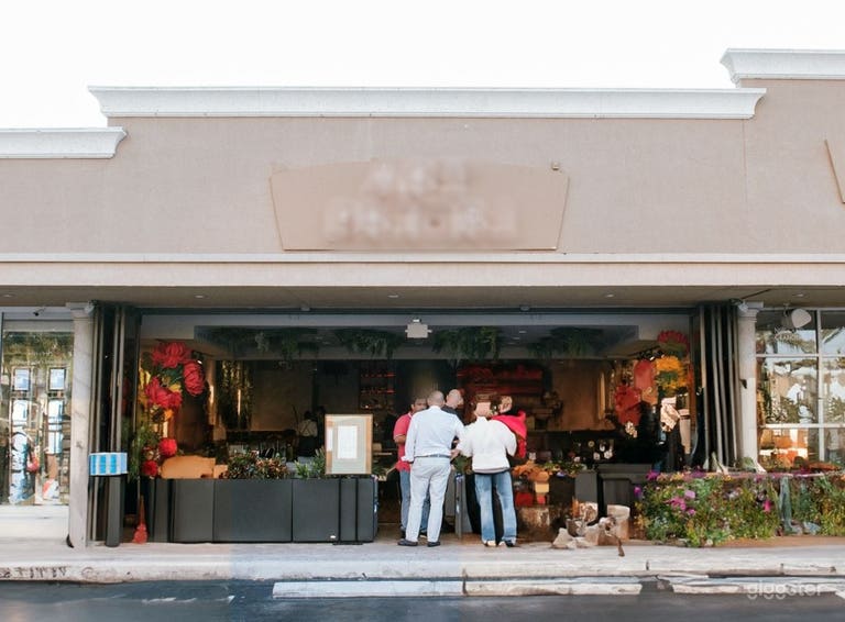  Ultramodern Restaurant in Sunny Isles Beach, FL (Buyout) 