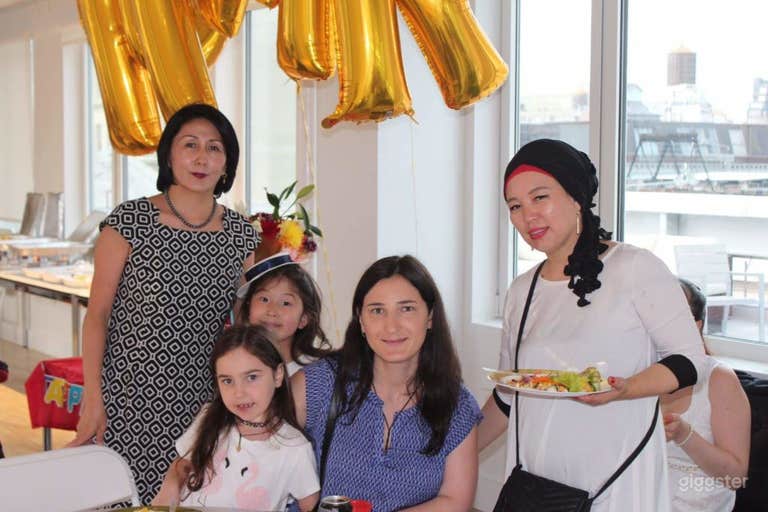  Modern Penthouse in New York 