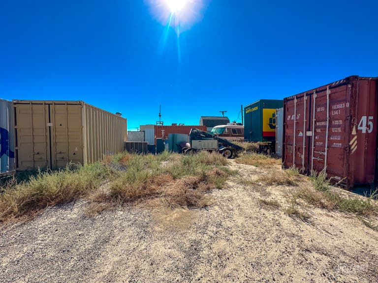  CARGO CONTAINER LAND #021 