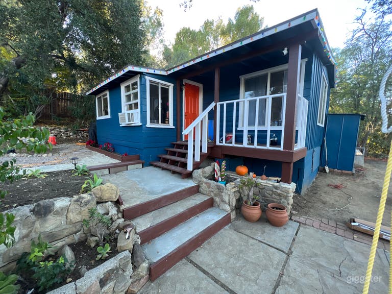  Cozy Cottage Getaway in the Mountains w/ Large Lot 