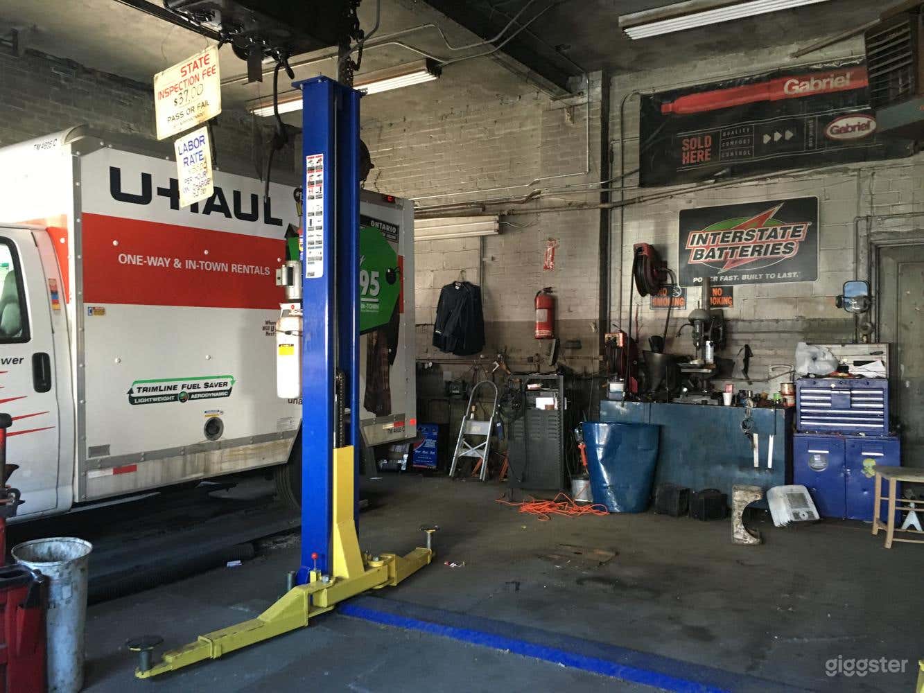 Local Gas Station and Auto repair shop Photo 3