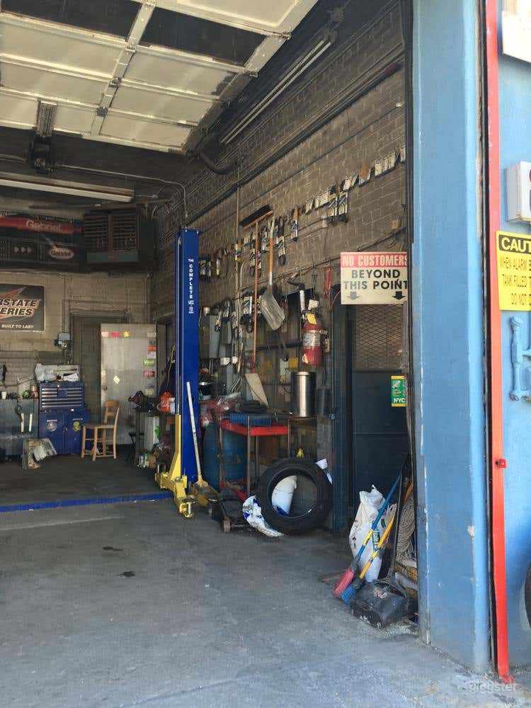Local Gas Station and Auto repair shop Photo 4