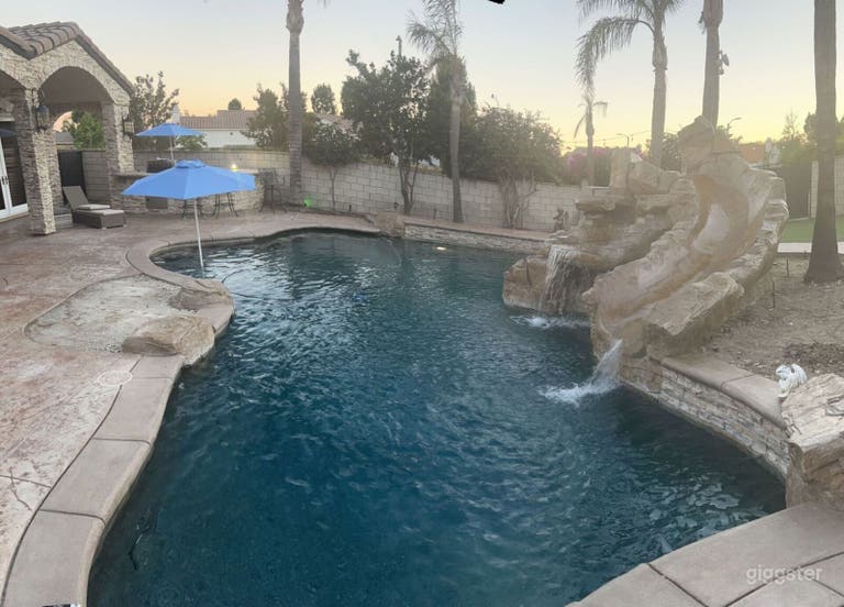  Private Pool Oasis for Filming & Relaxation 