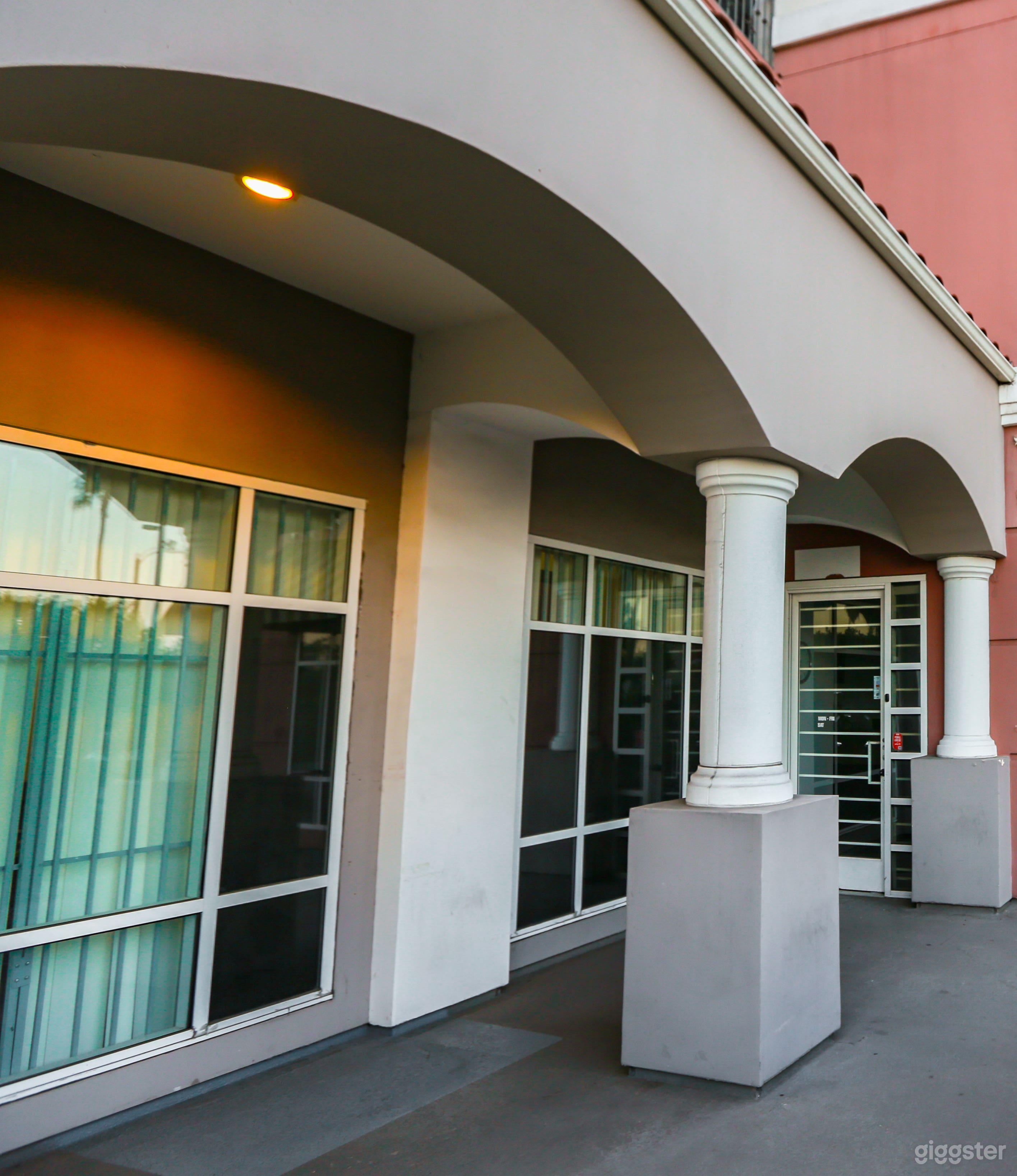 Film-Ready Medical Clinic in Los Angeles (Baldwin) Photo 1