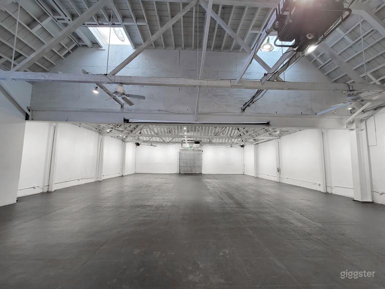  Main Area 