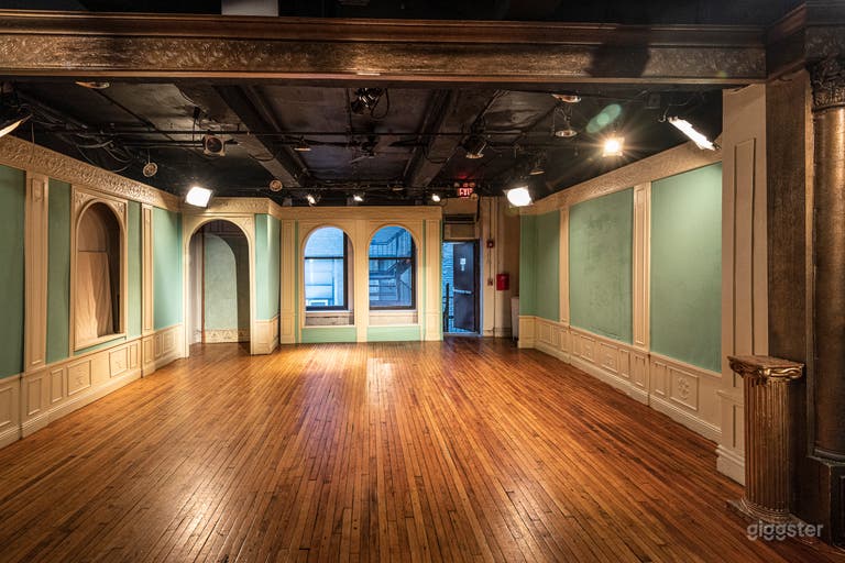  Black Box Theatre & Studio Space 