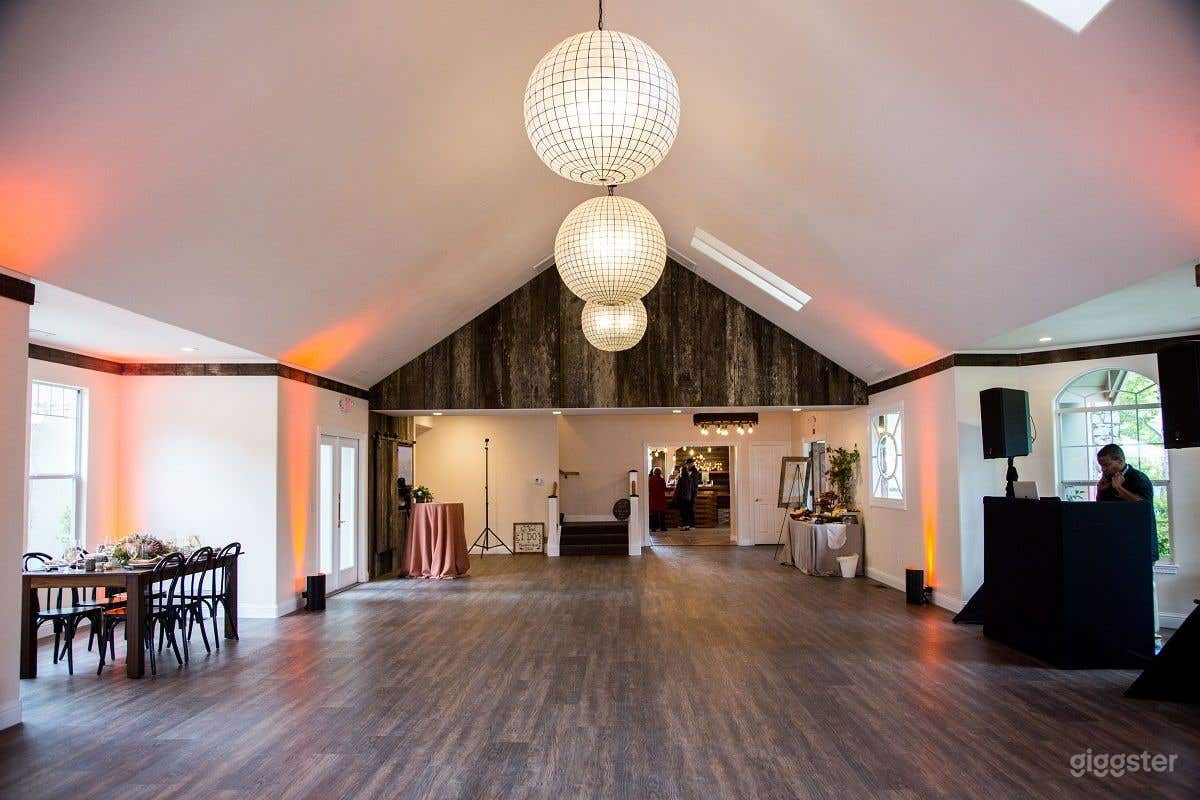 Grand Ballroom and Bar in California Wine Country Photo 4