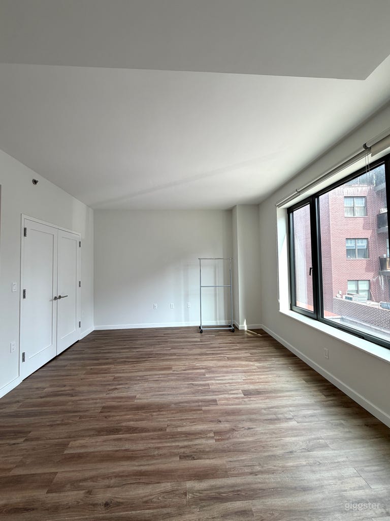  Natural light Living Room Studio with Balcony 