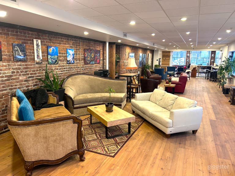  Funky, Classy, Comfortable Gastown Chic! 