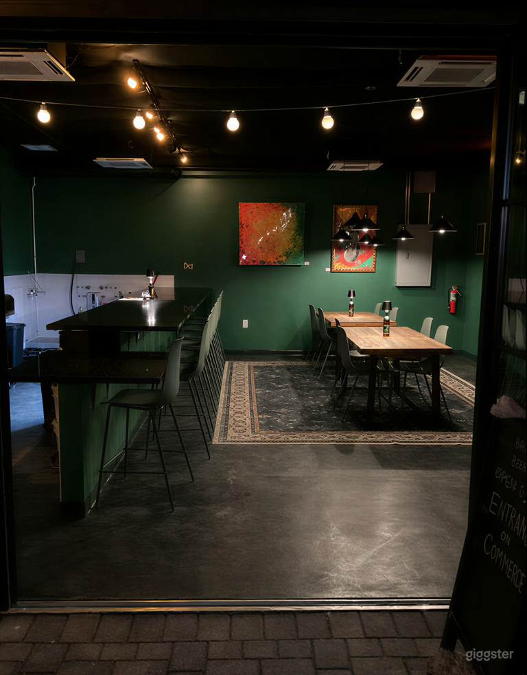  Bar di birra artigianale in stile europeo moderno nel quartiere artistico 
