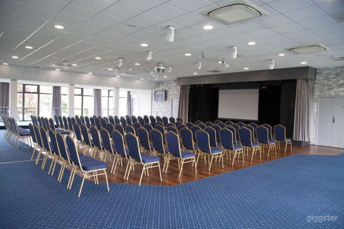 THE BALLROOM Photo 4