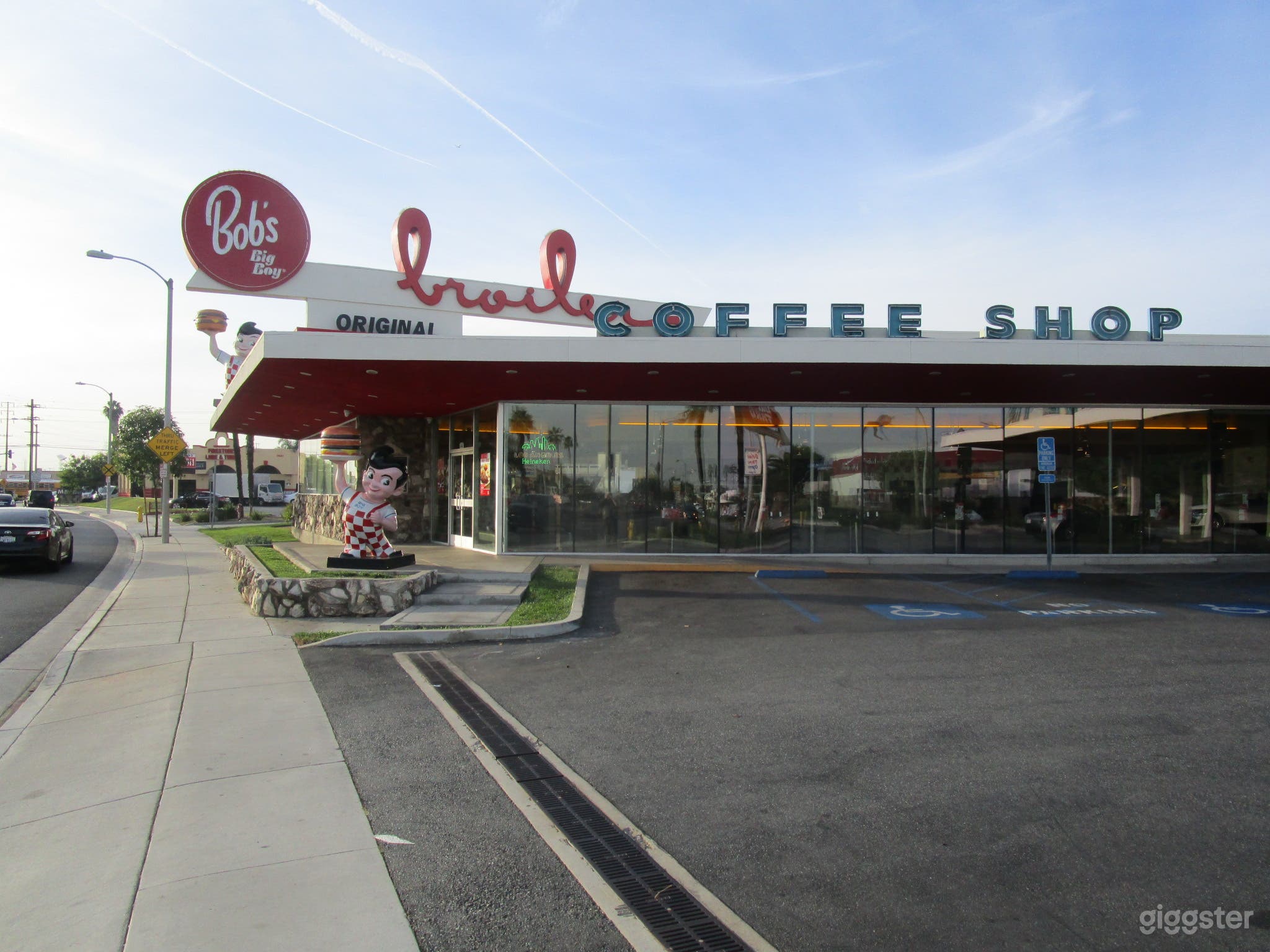Best example of googie architecture in California Photo 1