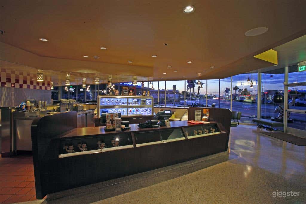 Best example of googie architecture in California Photo 4