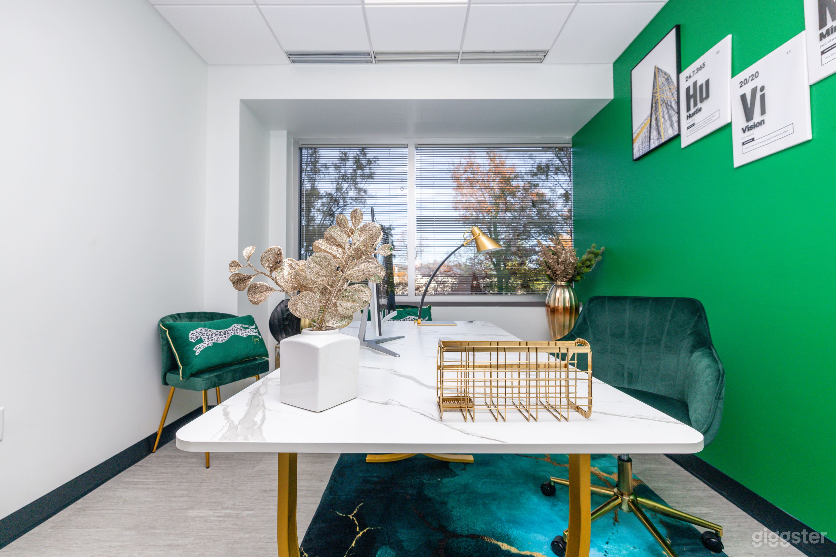 Gaithersburg - Flex Admin Suite Photo 3