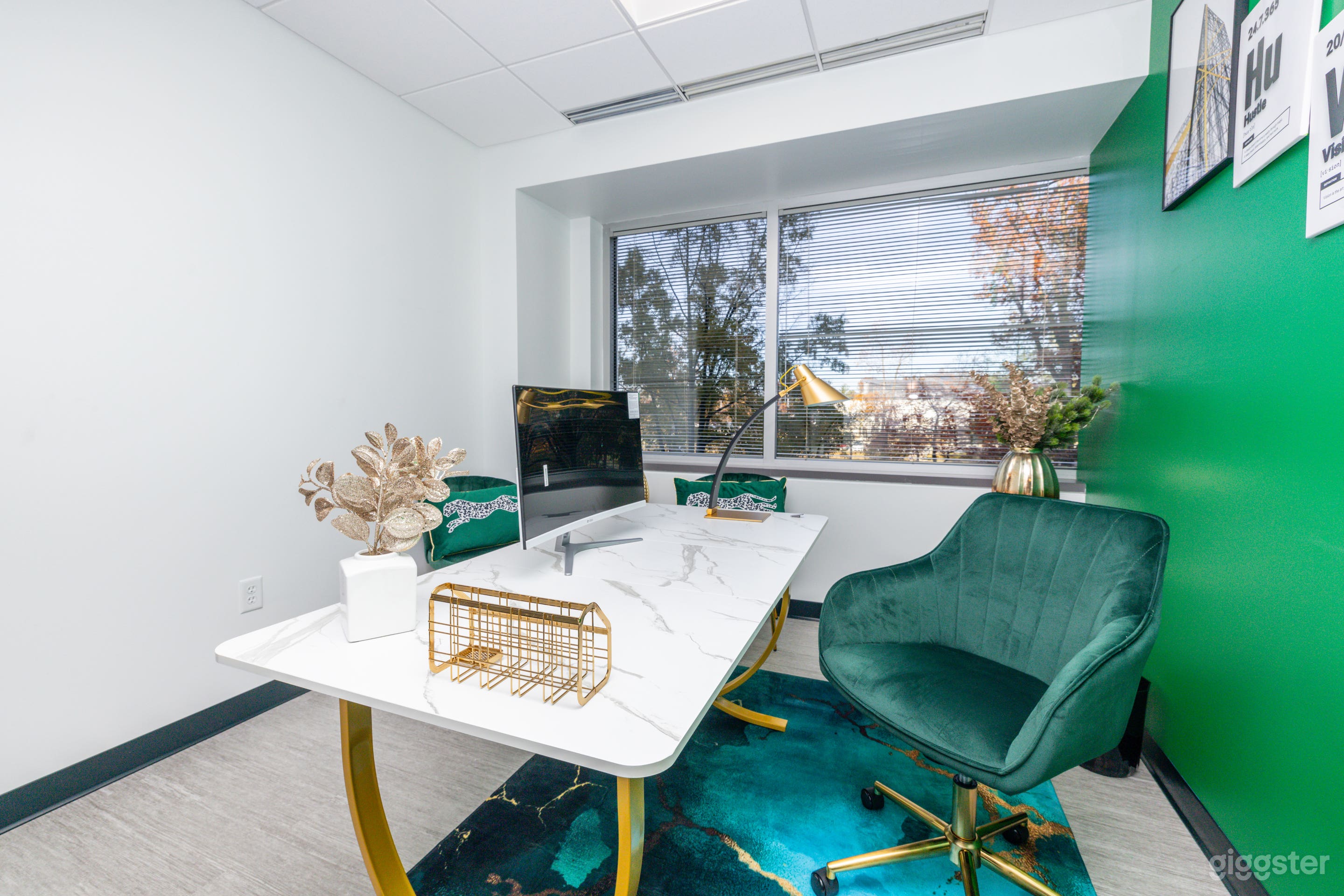 Gaithersburg - Flex Admin Suite Photo 4