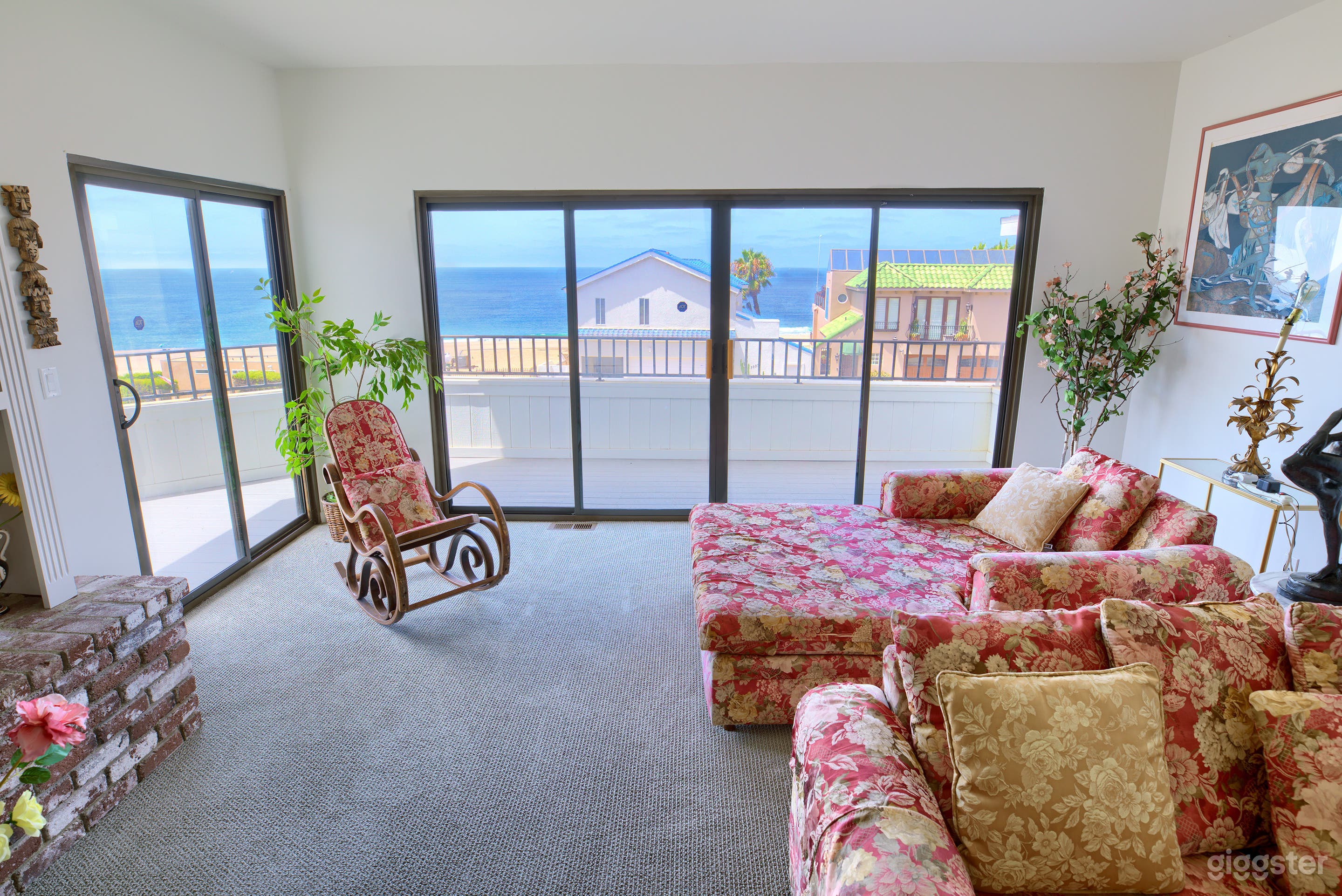 Gorgeous Huge Upscale Beach Castle, Stunning Views Photo 4