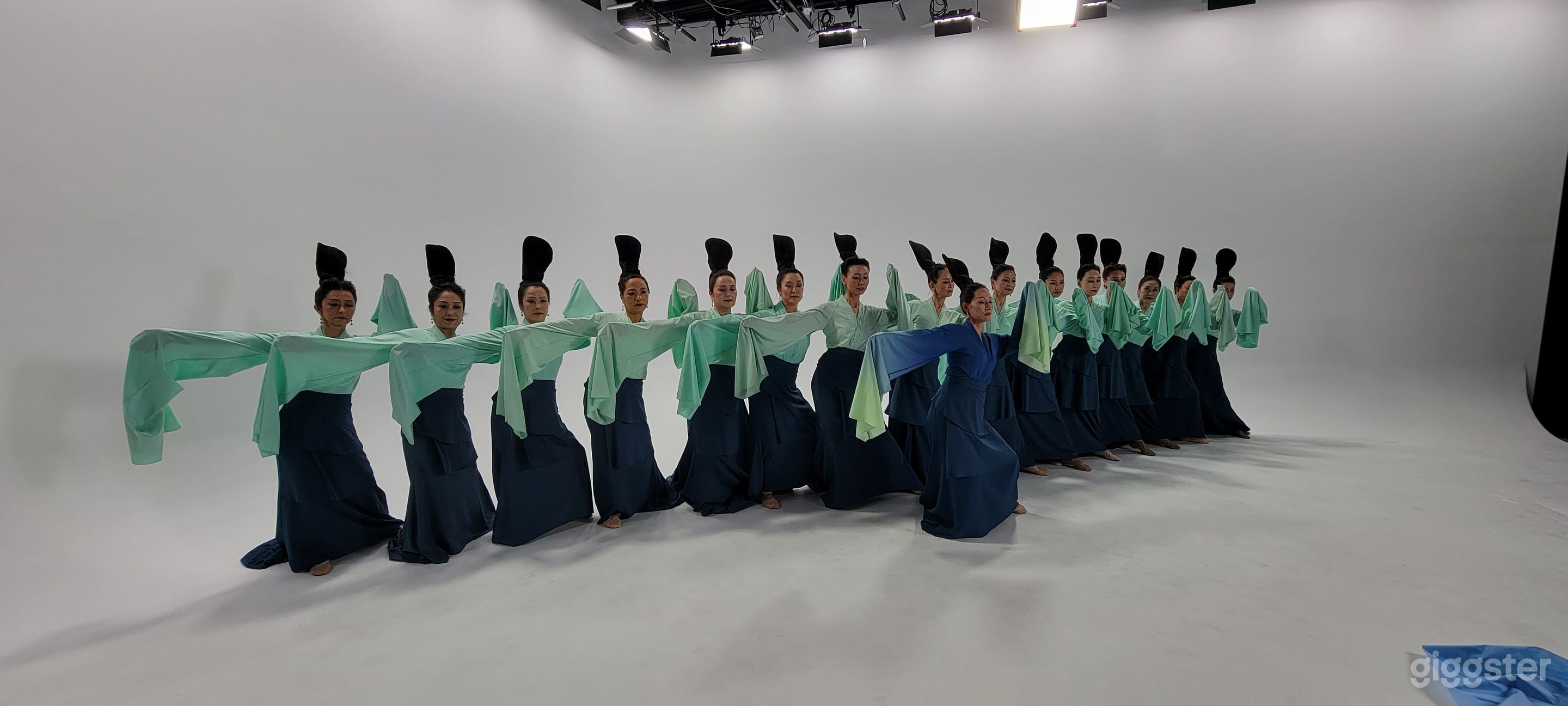 Fully Equipped Production Space for Films and Shoots Photo 2