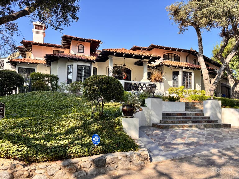  Beautiful Mediterranean Hacienda Mini mansion 